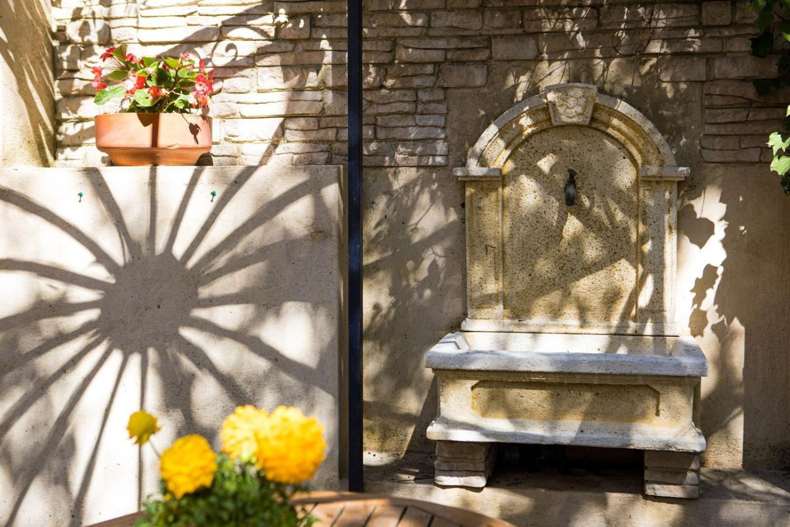 In Provence Hotel - Experience Atypique Venelles Zewnętrze zdjęcie